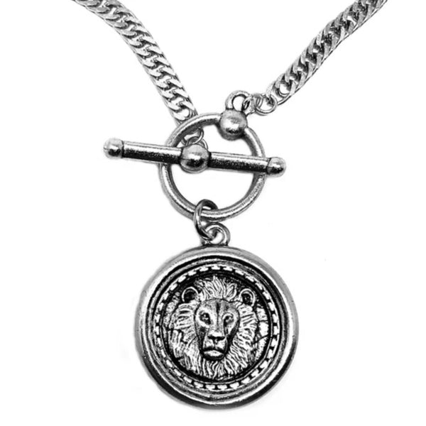 Intrépide Lion Coin Toggle Curb Link Unisex Necklace