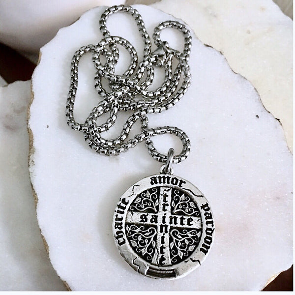 bbeni trinite coin necklace