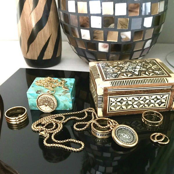 Bbeni lion gold coin in holder necklace