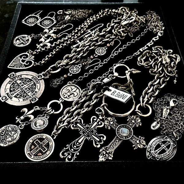 Old World Cross Key Ring