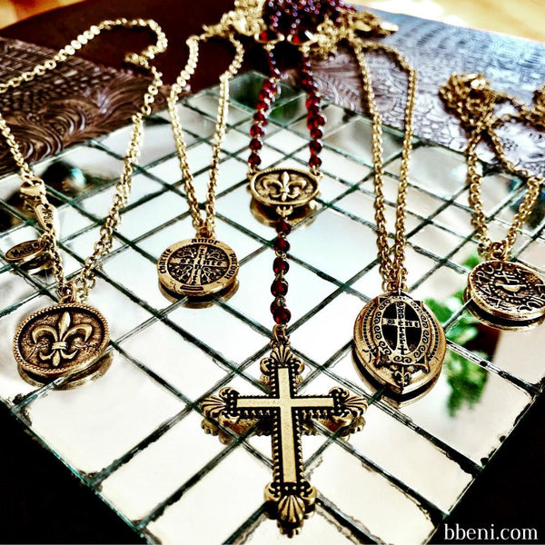 Trinité Coin Necklace